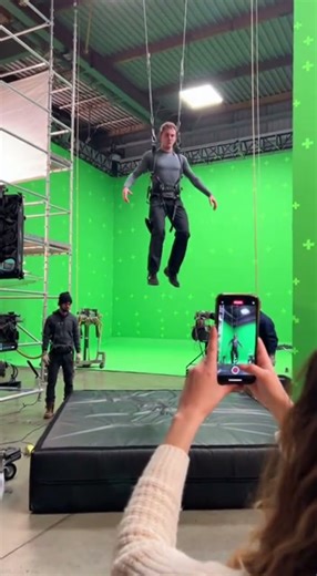 Floating Actor Wire-Rig Demo | Behind the Scenes Flying Stunt Setup #WireRig #behindthescenes
