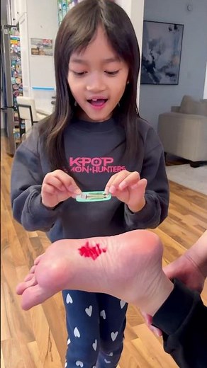 She Helped Mom Right Away 🥺❤️