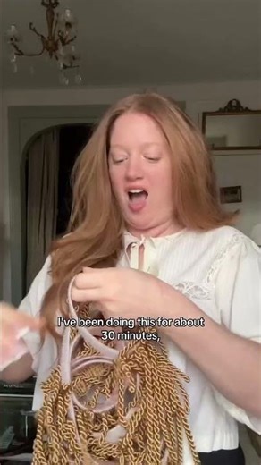 3M Dual Lock™️ technology. It works !