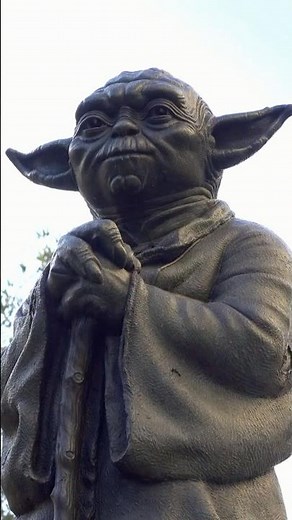 Why Does Yoda Speak Backwards? The Secret Behind His Unique Syntax!