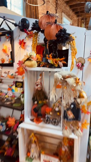 These gnomes are starting to look a little extra cozy!🍁 #spokanedoesntsuck #spokanewashington #spokanevalley #spokanevintage #spragueuniondistrict #vintage #spokanelocalbusiness #vintagespokanewa #spokane #hiddengems #spokaneoddities #spokanecoffee #spokanecoffeeshops #spokanethrift #spokanethriftstore | The Rusty Mug