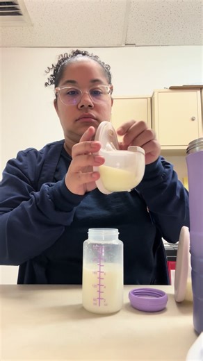 #pumpandpour #pumpingmom #pumpandpourwithme #eufybreastpump #momcozy