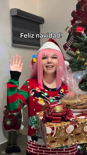 Megumino ٩(◕‿◕)۶ on Instagram: "Ya casi crismas compitas . . . . . . . . . . . . #waifumaterial #waifu #cosplaygirl #bocchi #bocchicosplay"