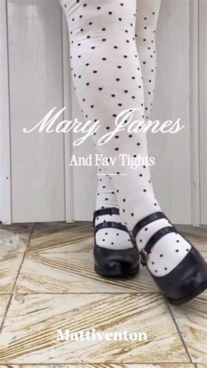 YinnyGarcia on Instagram: "Part of my Tights collection 😍 with the cooler Mary Janes shoes !!!! —- @mattiventon_official — — — — #tights #mydiariesygc #maryjaneshoes #contentcreator #fashıonınfluencer"