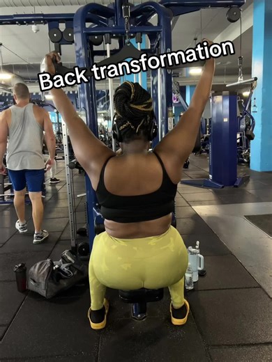 Mini back transformation , still working. #fyp #gymtok #weightloss #backdayworkout #fupシ