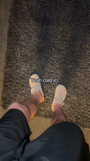 The quality is too good on these #fyp #fashiontiktok #indoor #clogs #clogshoes