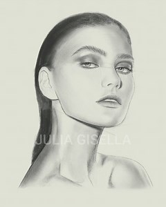 2.7K views · 76 reactions | Hola muchachos懶i’m in love with the possibility to make little animations and gifs when drawing digitally i have been sketching on this portrait the last couple of days and wanted to share a little step by step gif. 懶If you are into more detailed tutorials you can check out my YouTube(Julia Gisella).  my muse: the cute mrs. @paulina.stepowska ✌ | Julia Gisella | Facebook