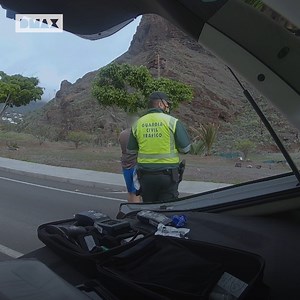 Los agentes saben que detrás del nerviosismo de este conductor se esconde mucho más de lo que quiere admitir. No te pierdas esto y mucho más en "Control de carreteras", los domingos a las 21:30 en DMAX. Dos nuevos episodios ya disponibles en la versión beta de discovery . http://www.discoveryplus.es . . . #discoveryplus #discovery #streaming #españa #Dmax #ControlDeCarreteras | DMAX España