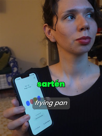 🍳 Learn basic kitchen vocabulary in English! ✨ In this reel, we’re teaching everyday kitchen words you need to know: • Frying pan • Pot • Knife • Fork • Spoon • Cup • Glass Perfect for beginners 🌍📚 Save this reel and practice with us! 💬 #SpanishForBeginners #SpanishGrammar #LanguageLearning #possessives #SpanishTips #Languages #FluentInSpanish #UsefulPhrases #FerRealSpanish #SpanishVerbs #speakspanish #LearnLanguages #LearnSpanish #Education #AnimalPower #Nature #PingoAI #Wildlife #Diversity