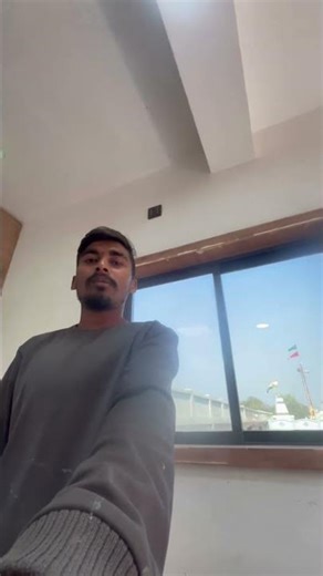 Carpenter New Shorts #carpenter #comedyvideo #minivlog #comedyshorts #gujarati #gujarativlog