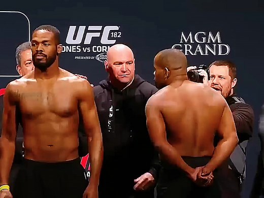 Jones vs Cormier 1 Fight Highlights