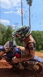 The shots you get with ‪@insta360motorcycling‬ are insane!