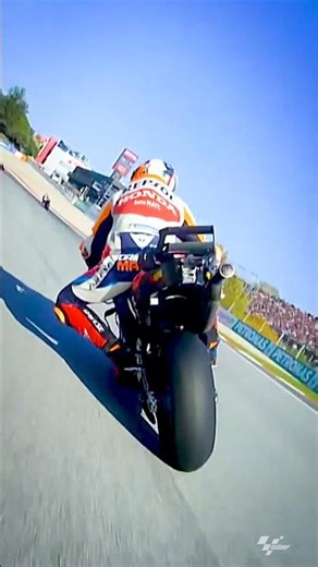 【MotoGP™】Onboard camera captures @lucamarini10 competing in the final race of the season🚀