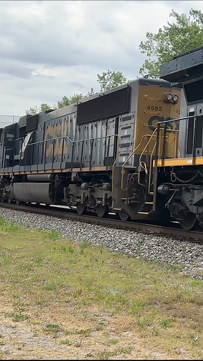 4K views · 332 reactions | CSX train with empty coal cars passing Wampum. #reels #trains #viral | Eric’s Train Yard | Facebook