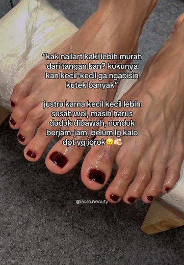 masih mending di lesso harganya sama kek tangan ☺️🙏🏻 #nailartkaki #maroonnails