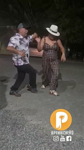Bailando Merengue Típico #pambiche #baile #musicard #merengue #rd #dance #musica #bailando