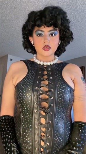 frank n furter 💋🖤 #rockyhorror #horror #musical #cosplayer #cosplay #midsummerscream