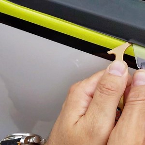 WrapStick FLEX and PEEKABOO - a perfect combo for your CHROME DELETE projects! ——- Shop now at www.signmakertools.ca 🇨🇦🤘🏻🇺🇸 ——- #signmakertools #ypn2018 #wraptoolsthatwork #signtoolsthatwork #madeingermany #soldincanada #signshop #carwrap #carwraps #carwrapping #carwraptools #wraptools #wrapshop #wraplife #vinylwrap #vinylwraps #trickortreat #vinylwrapping #graphicinstaller #signshop #signmaker #signmakers #signmaking #signtools #yellotools #signshoplife #wrapstick #chromedelete | Sign Mak