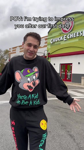 Romantic First Date Stories: Trying to Impress You