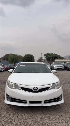 Nigerian Used 2013 Toyota Camry XLE Very neat | Smooth ride | Reliable engine 💯 ✔️ XLE full option ✔️ Leather interior (clean & well kept) ✔️ Push start & keyless entry ✔️ Reverse camera ✔️ Alloy wheels ✔️ Chilling AC ✔️ Engine & gear working perfectly ✔️ Fuel efficient and comfortable ✔️ Nigerian used, neatly maintained Ideal for daily use and long-distance comfort 🚗 💰 Price: ₦11,500,000 📍 Gwarinpa, Abuja 📞 08148334139 TikTok: @chi_automobiles Buy and drive with peace of mind 👌🏽 #trendin