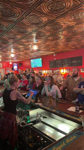Kelly’s sports Bar (@kellyssportsbar)’s videos with original sound - Kelly’s sports Bar