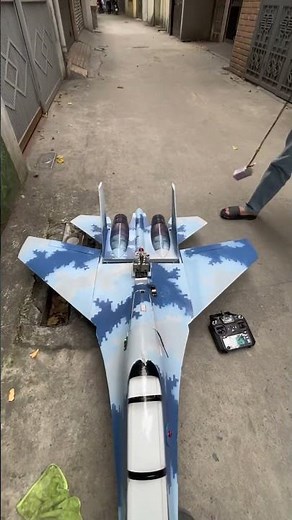 Starting up the Su30 MK2 two stroke gasoline engine 🤤 #rcplanes #rcaircraft #shorts