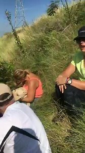 A family dog, Daisy Mae had been missing for almost a week after she and her owners were in a car crash in Plano...Daisy has been found but likely has a fractured pelvis and femur. Her left leg is swollen twice the size that it should be and she could no longer walk from her injuries. This is her rescue video courtesy Mutts & Mayhem Animal Rescue. HOW TO HELP: http://on.wfaa.com/2uyiq2P | WFAA