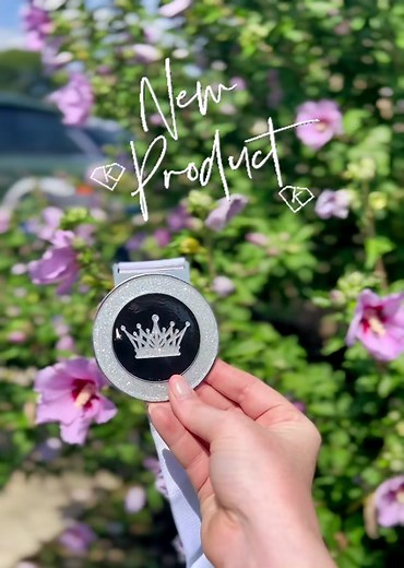 Our fully customizable glitter crown medals are pure perfection! Starting at only $4.99! Link in bio! #crown #pageants #glitz #bling #sparkle #tiara #medal #fyp #viral #pageantlife #medallion #gift