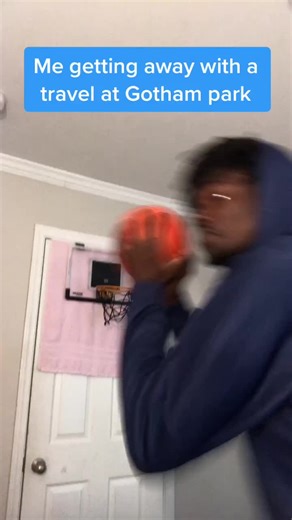 MY LEG!!😂😂 #fyp #foryourpage #basketball #batman