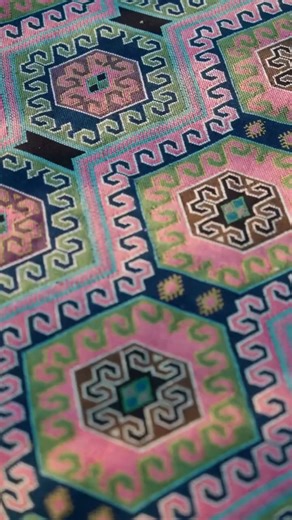 POV: You're hypnotized by the art of yarn-making 🧶🌈 No machines, just vibes and centuries of skill. Watch the magic unfold ✨👀 🎥: @cnshanbai | WeCrochet