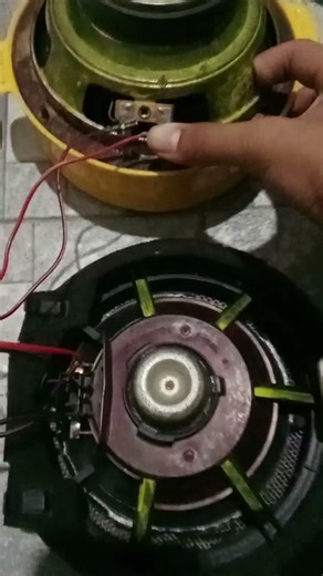 old ferrite magnet speaker and new neodymium magnet speaker