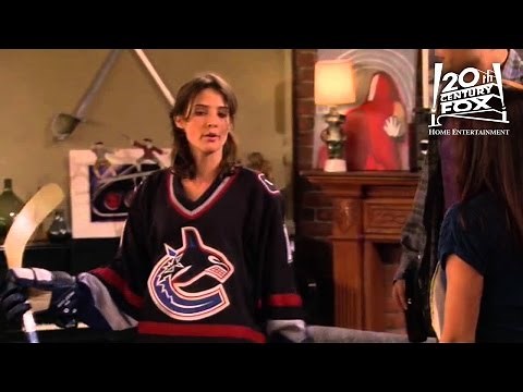 How I Met Your Mother - Robin’s Vancouver Jersey | FOX Home Entertainment