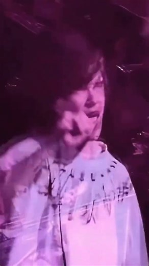 68K views · 191 reactions | "I Wanna Be Adored" is a song by the British rock band the Stone Roses. It was the first track on their debut album, #TheStoneRoses, and was released as a single in the US in 1989. The single charted at number 18 on the Billboard Modern Rock chart in 1990. In 1991, the single was released in other parts of the world featuring previously unreleased B-sides. | Gerard Sanchezz | Facebook