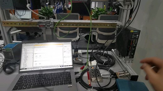 BALLUFF巴鲁夫 IO-Link模块 从站的输入输出控制测试