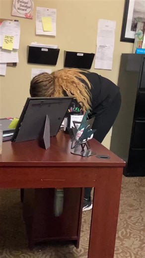 Hilarious Fake Snake Prank to Scare Your Friends