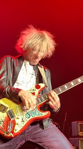 @kennywayneshepherd honored his hero @jimihendrix during the recent #experiencehendrix performance @theryman where the 🎸 💥 was an all-night event! Learn about his special @fender Hendrix Strat in our #rigrundown from last year. Our favorite 🤳 @gym5nashville nabbed this highlight! • • • #guitar #guitars #guitarist #guitarists #guitarplayer #guitarplayers #guitargear #guitarrig #instaguitar #guitarsolo #jimi #jimihendrix #strat #stratocaster #fenderstratocaster #fenderstrat | Premier Guitar