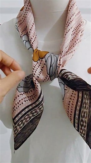 Complete Guide to Scarf Tying Methods