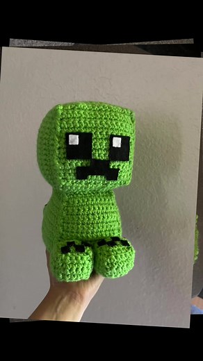Creeper Minecraft Crochet 🤩 #crochet #amigurumi #fypシ #fyp #diy #creeper #crochetcreeper #minecraft #creeperminecraft