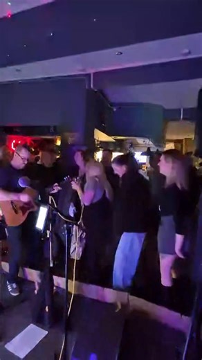 When the gig is over but the girls still fancy singing 🤷🏻‍♂️😁❤️😂 The Phoenix Bar and Eatery | The 45s