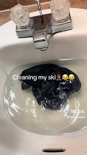 Cleaning My Ski Gear: Tips and Tricks