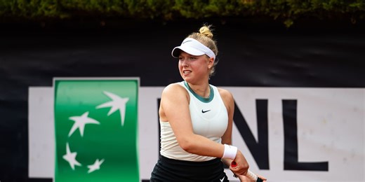 Brenda Fruhvirtova comes from a set down to defeat Townsend in Rome