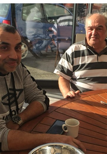 Aujourd’hui je mets en lumière quelqu’un qui reste toujours dans l’ombre. Ceux qui ne font pas de bruit… mais sans qui on ne serait rien. 🤍 Respect mon frère @Ouioui Ben. #respect #amitie #loyauté #fraternity #authenticity