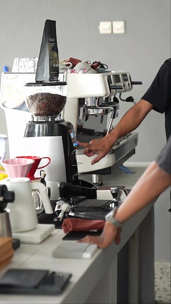 Discover ONE CLOUD: Coffee Above The Ordinary
