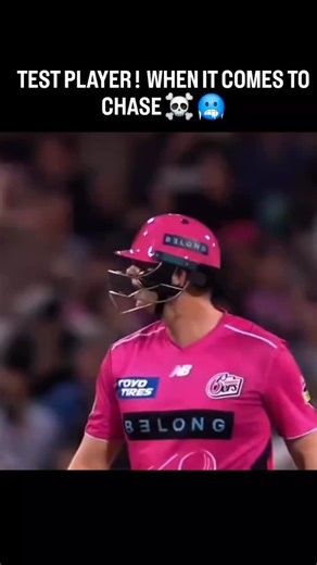 @_virat_kohli_ke__fan__ on Instagram: "2006년 개봉한 영 (Labyrinth)은 단순한 판타지 모험을 넘어, 성장과 선택, 그리고 내면의 용기를 그린 작품입니 다. 화려한 미 로와 마법적 생물들 사이에서도, 영화는 끊 임없이 "과연 진정한 길은 어디인가?"라는 질문을 던집 니다. 복잡하게 얽힌 길과 신비 로운 공간 속에서 주인공 사라가 맞닥뜨리는 도전은 관객의 긴장을 끝까지 유지 하게 합니다 사라가 동생을 구하기 위해 미로를 헤치고 나아가는 과 정은 단순 한 모험을 넘어선 자기 발견과 심리적 성장을 담고 있습니다. 특 히 어둡고 좁은 통로, 반짝이는 환상 속 생물, 그리고 불확실한 길의 선택은 말없이도 긴장과 설렘을 전달하며, 조용한 순간일수록 모험의 무게가 더 깊게 다가옵니다. 영화의 분위기를 완성시키는 것은 신비롭고 몽환적인 음 악과 세 심하게 디자인된 미로의 시각적 요소입니다. 음 악과 장면은 관객을 마치 사라와 함께 미로 속에 있는 듯 한 몰