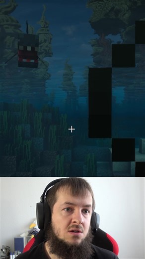 A Piranha is Attacking Me in Minecraft #minecraft #minecrafthorror #scaryminecraft #minecraftmods #minecraftcreepy