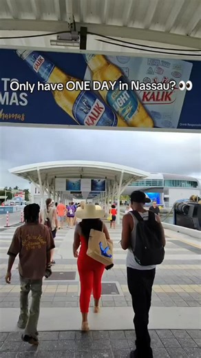 Only in Nassau for the day? We've got you covered! 🏖️ We grabbed a day pass at Breezes Bahamas on Cable Beach and it was EVERYTHING! All-inclusive pools, unlimited food & drinks, and that dreamy turquoise water... this is how you do a port day RIGHT! ✨ Perfect for cruise guests who want that resort experience without booking a whole stay. Trust me, your family will thank you! 💙 👉 Link in bio to book YOUR day pass! https://lddy.no/1m41t 📍 Breezes Bahamas, Cable Beach, Nassau Have you ever don