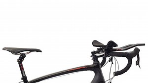 您需要的骑行速度：Switch Aerobar 和双位置座杆设计。