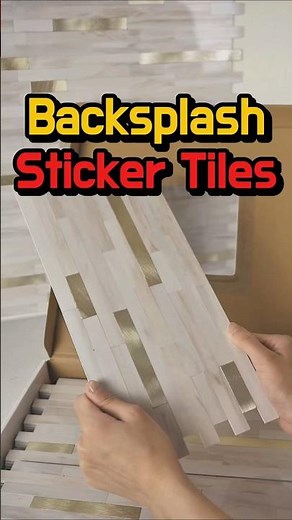 This Peel and Stick Tile Upgrade Made My Kitchen Look Brand New #lifehacks #diy #homedecor
