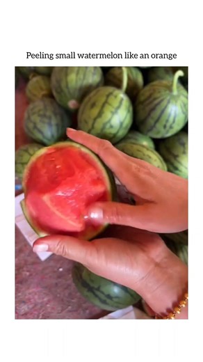 peeling watermelon like an orange #fruits #watermelon #skill #technologia