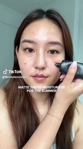 Summer Wear Test of BareMinerals Tinted Moisturizer | Makeup Review